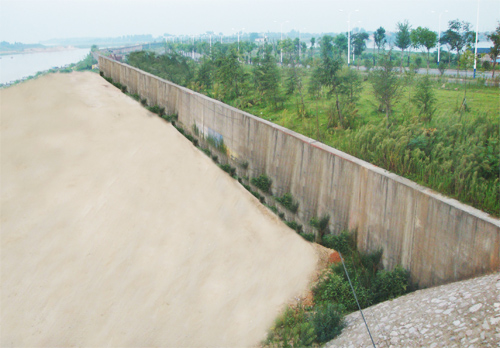 混凝土防洪墻（沿河圩沿1沿2標）